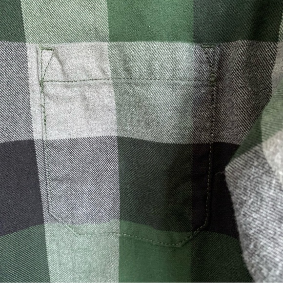 Eddie Bauer Classic Fit Flannel Long Sleeve Button-up Shirt - Picture 7 of 7